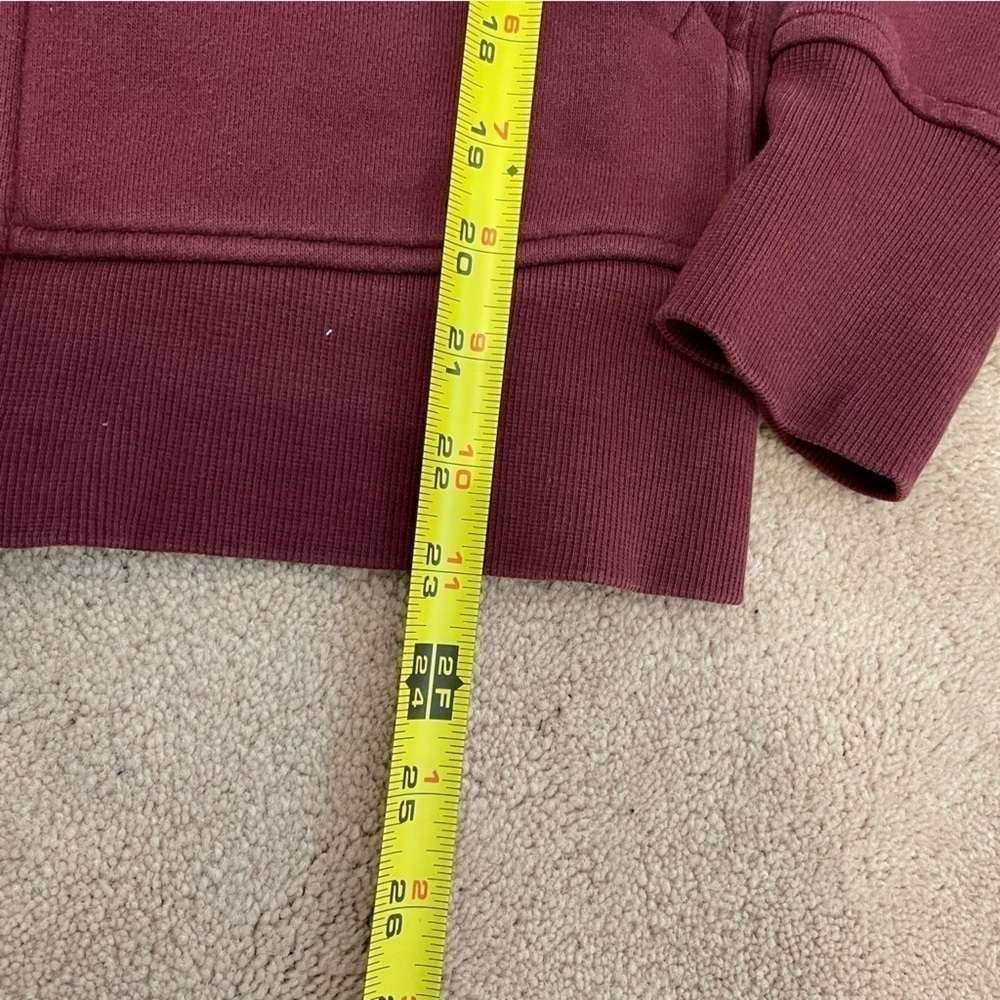 Lululemon Scuba Hoodie *Light Cotton Fleece
Red Merlot Size 4 - Picture 11 of 12